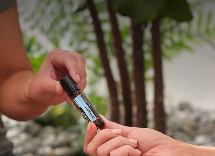 【希少】doTERRA ウィスパー　Whisper 5ml ３本 Amazon.com: doTERRA Whisper® Touch Oil - Blend for Women : Health